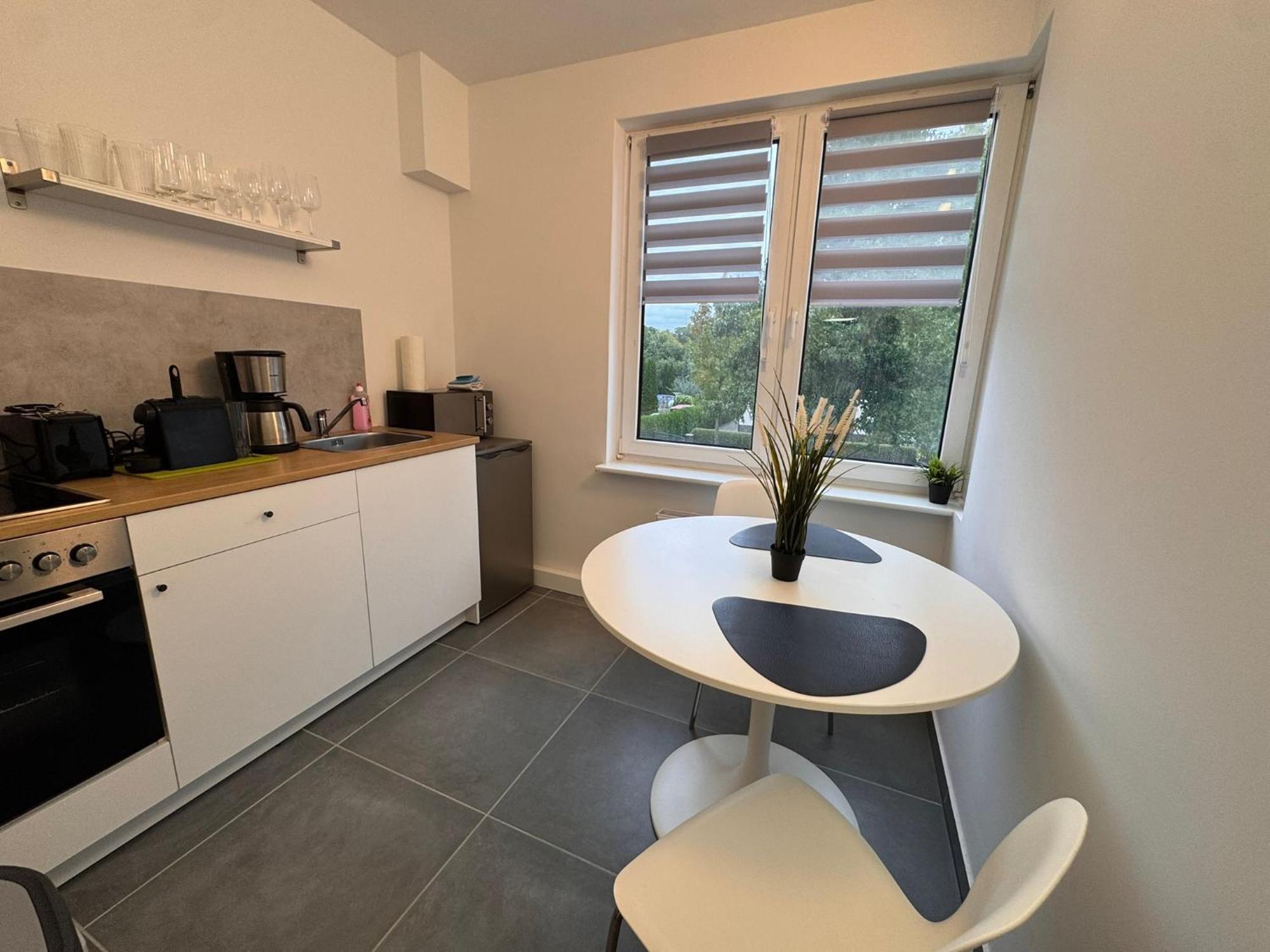 Fc-Apartmenthaus Falkensee Mit Grossem Garten Und Pkw Stellflaechen 外观 照片