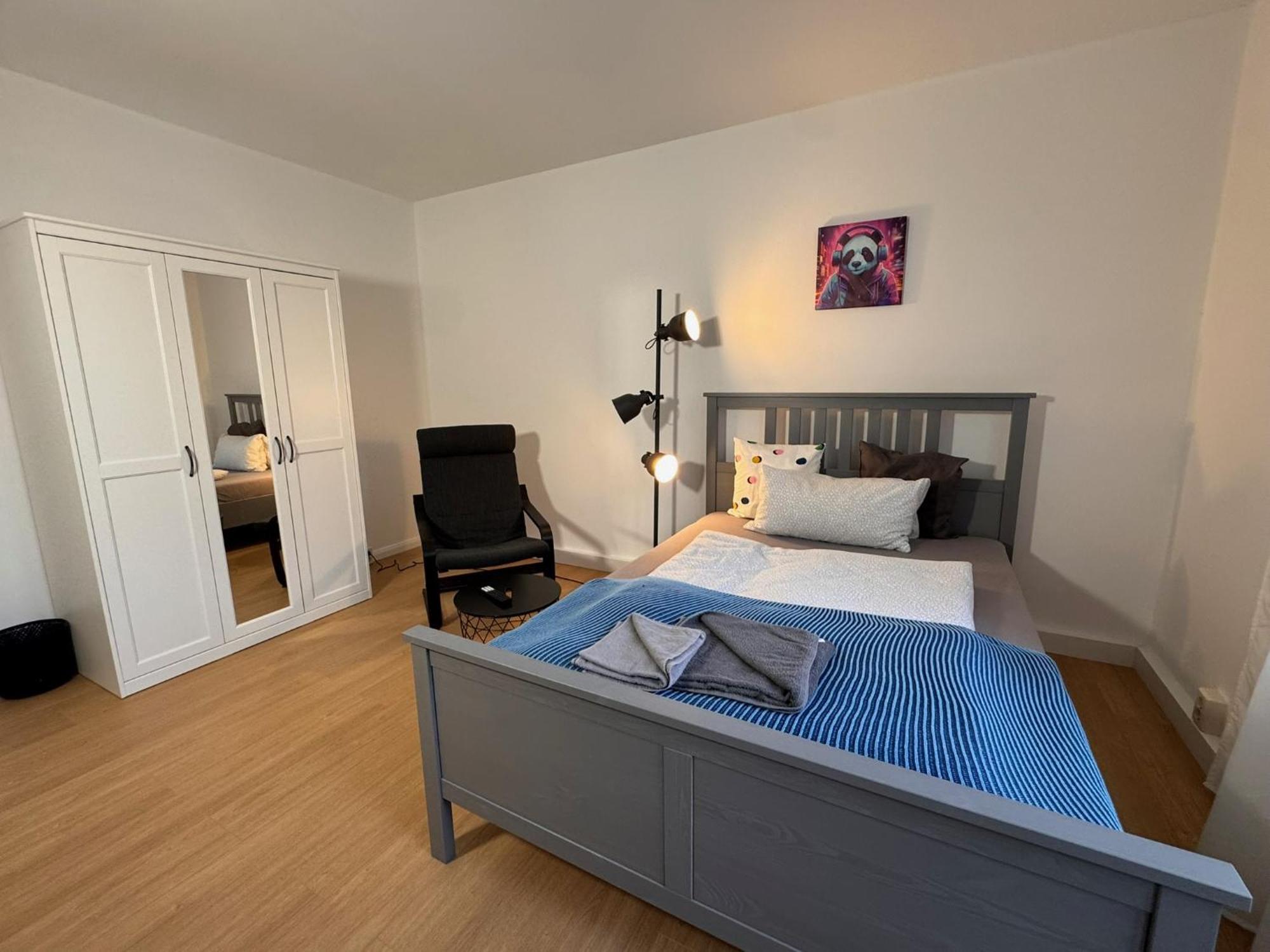 Fc-Apartmenthaus Falkensee Mit Grossem Garten Und Pkw Stellflaechen 外观 照片